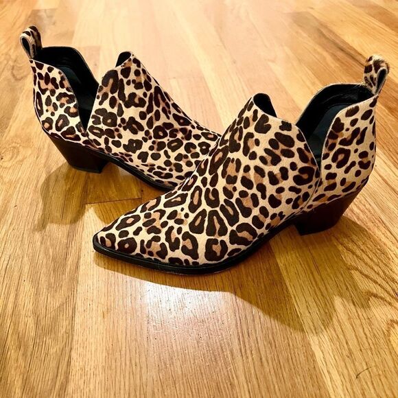 EUC Women's Dolce Vita Sonni Western Calf Hair Leopard Cheetah Bootie Size 6 M - Picture 1 of 8